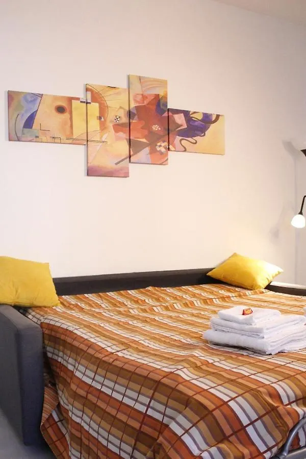 Apartment Corte Della Crisalide Ampio E Luminoso Bilocale In Centro Storico Cernusco Sul Naviglio Italy